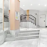Lovely Sunny With Shared Pool And Private Parking * Торрев'єха