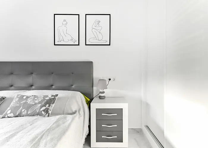 Lovely Sunny With Shared Pool And Private Parking Apartment Torrevieja